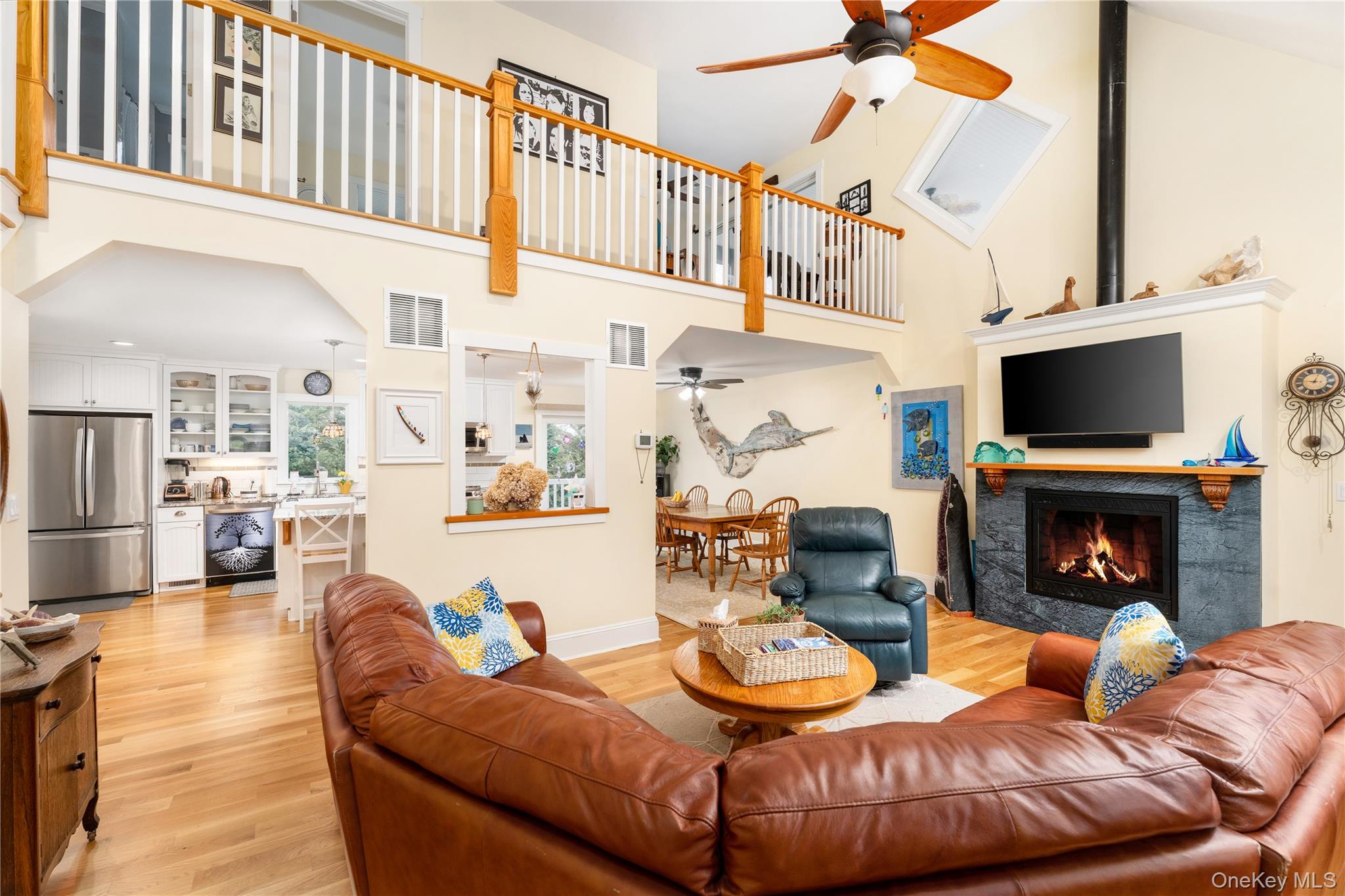 #4 photo, 61 Atlantic Avenue, מחוז סאפוק Hampton Bays , NY 11946