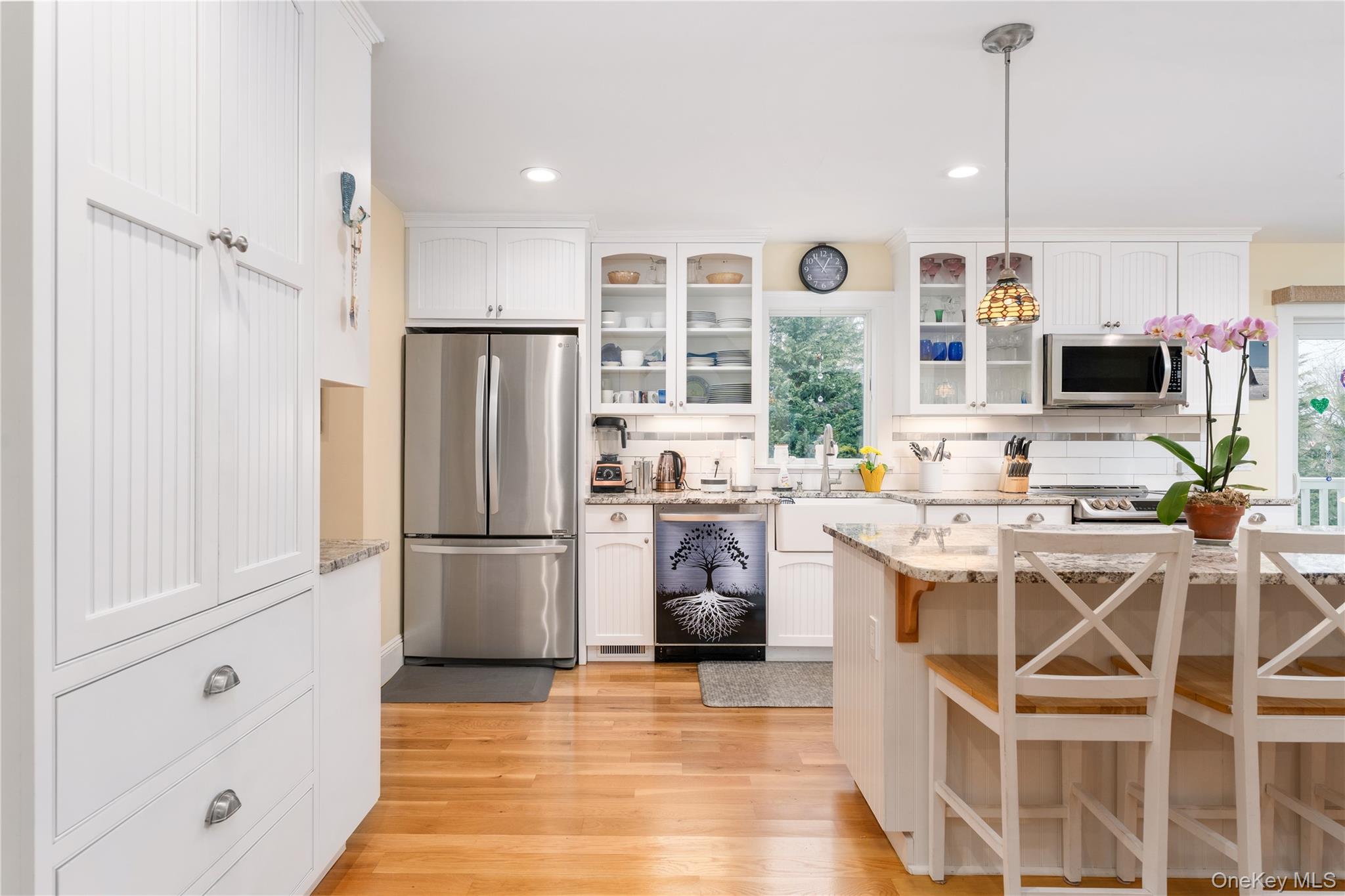 #8 photo, 61 Atlantic Avenue, מחוז סאפוק Hampton Bays , NY 11946