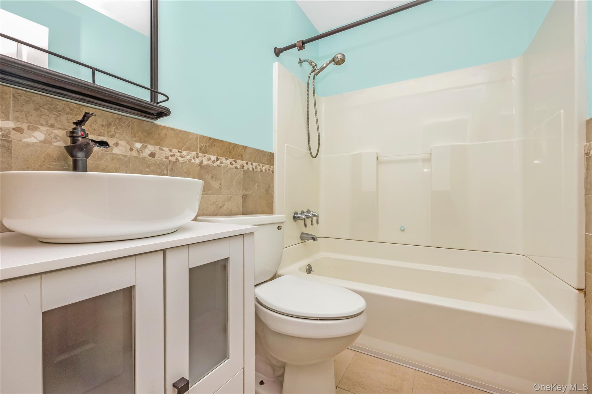 #11 photo, 8 Cheyenne Court, 롱 아일랜드 Coram , NY 11727