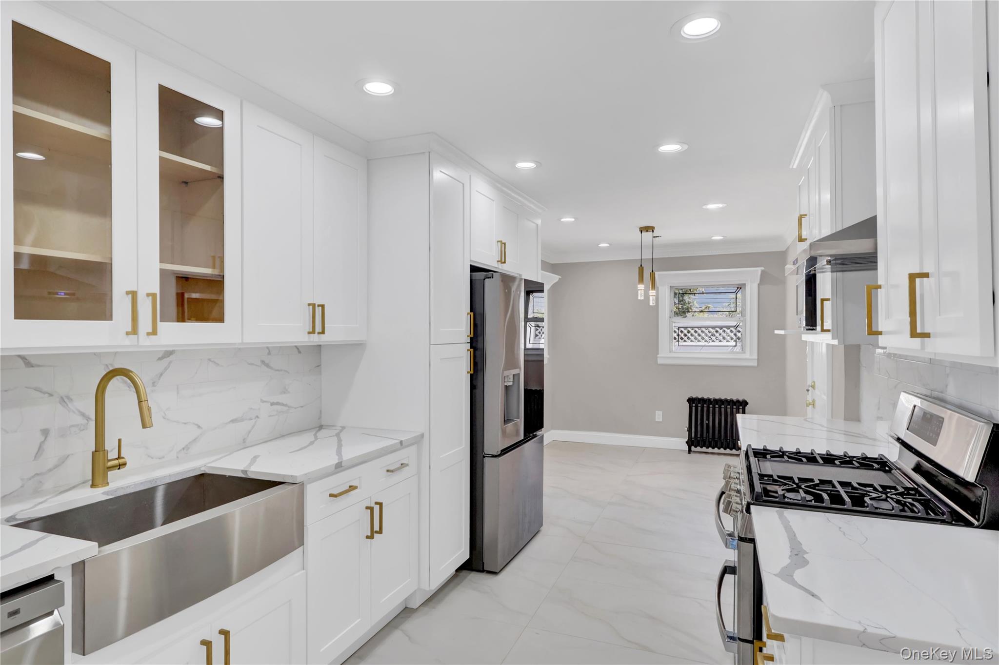 #11 photo, 154 California Avenue, Freeport , NY 11520