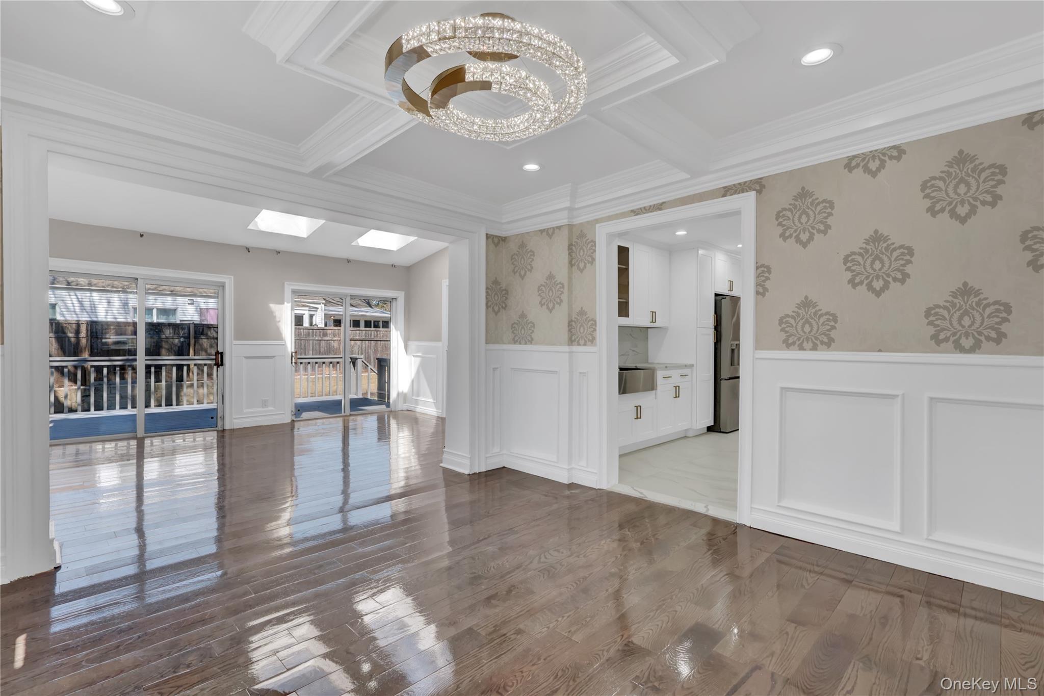 #5 photo, 154 California Avenue, Freeport , NY 11520