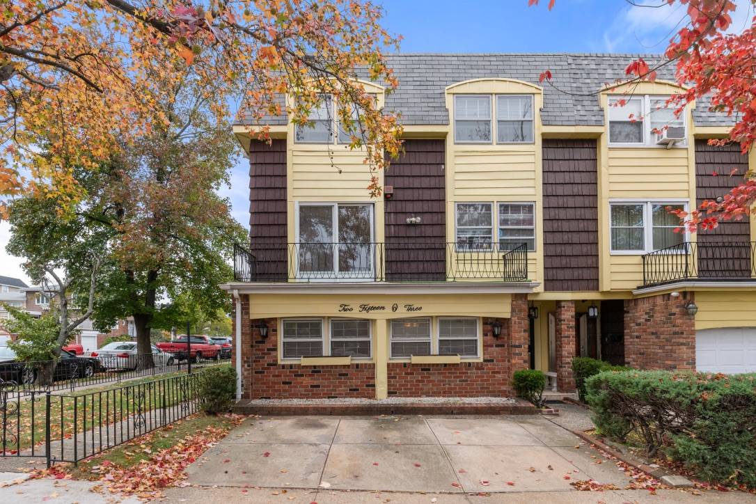 #2 photo, 215-03 17th Avenue, Bayside , NY 11360