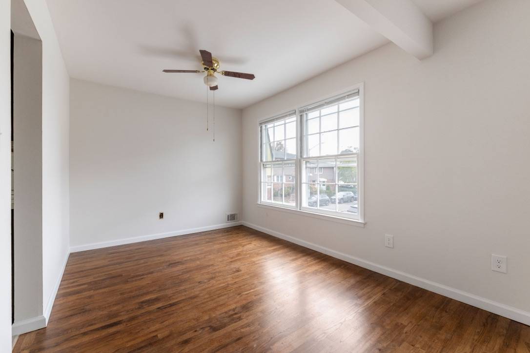 #22 photo, 215-03 17th Avenue, Bayside , NY 11360