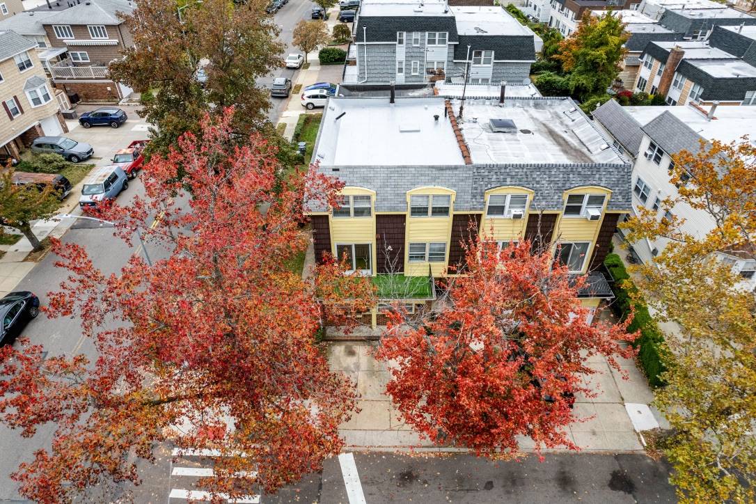 #33 photo, 215-03 17th Avenue, Bayside , NY 11360