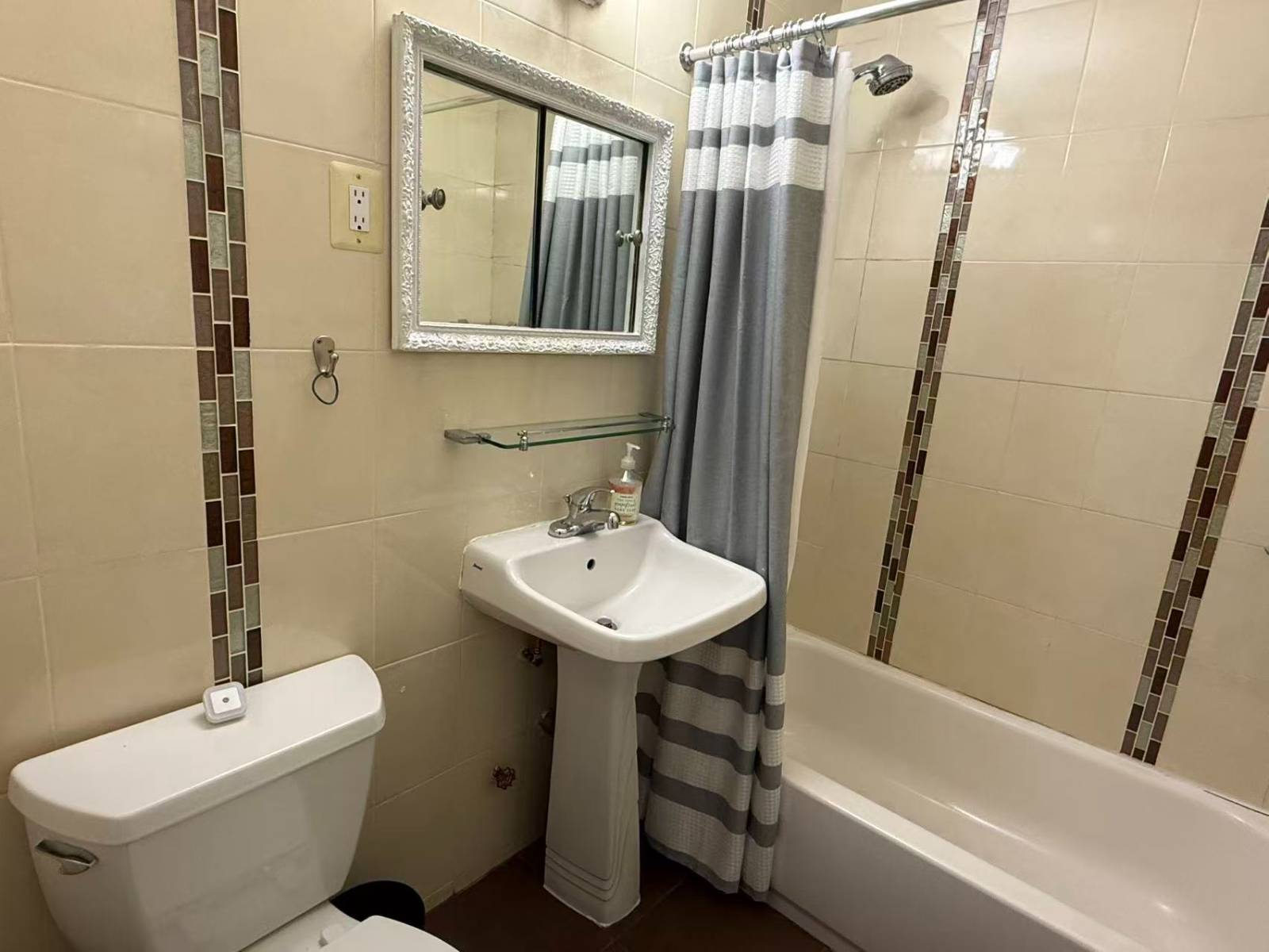 #7 photo, 67-107  BURNS STREET, #3B, Forest Hills , NY 11375