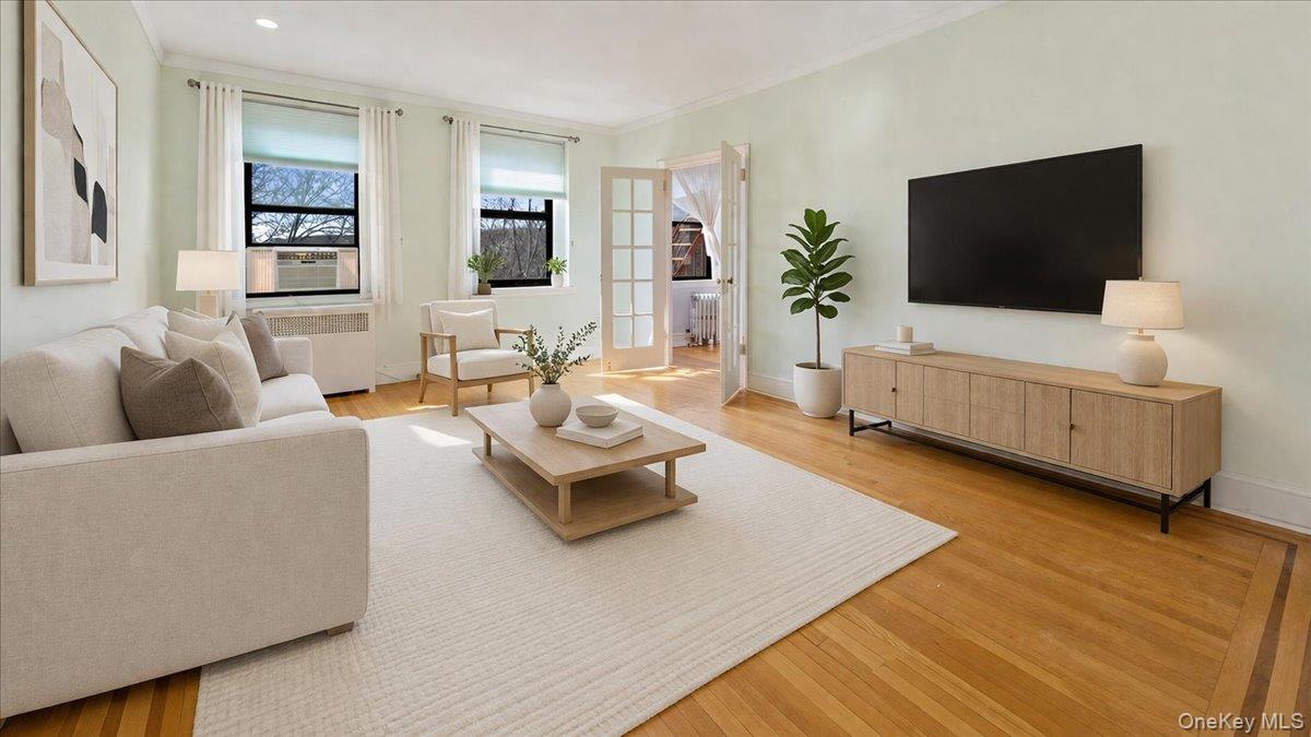 #4 photo, 85-11 Lefferts Boulevard, Kew Gardens , NY 11415