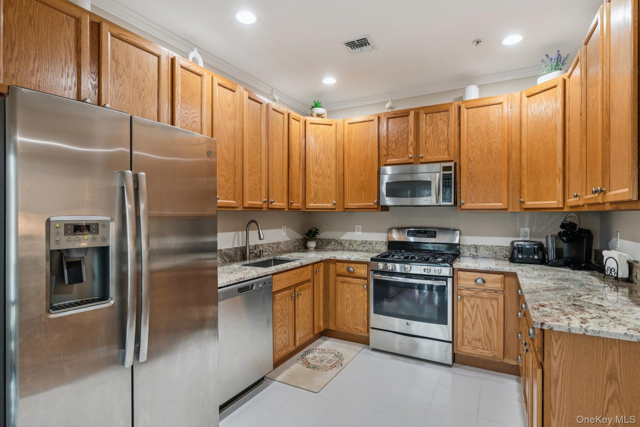 #14 photo, 223 Kettles Lane, 东长岛 Medford , NY 11763