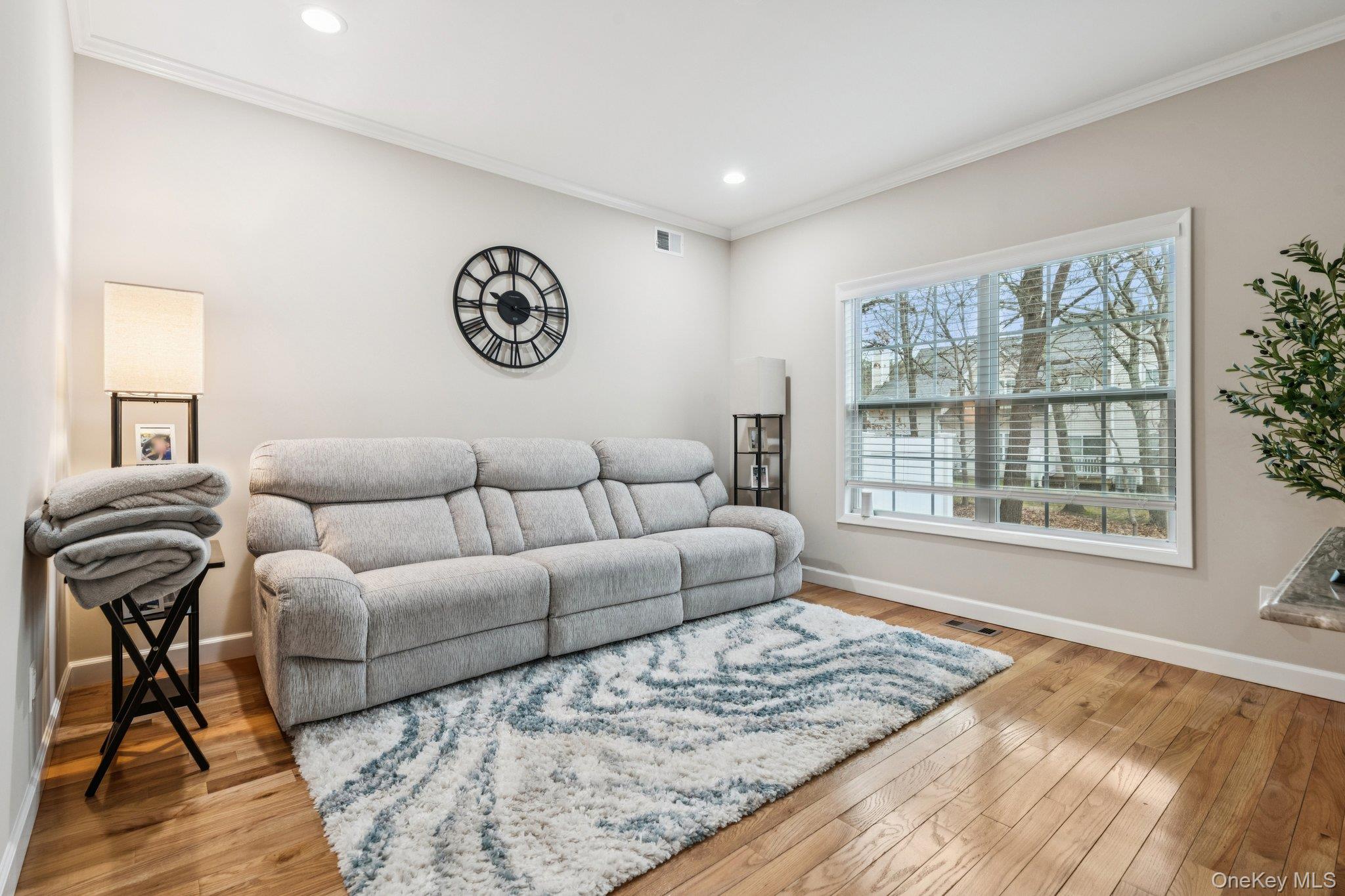 #3 photo, 223 Kettles Lane, 东长岛 Medford , NY 11763