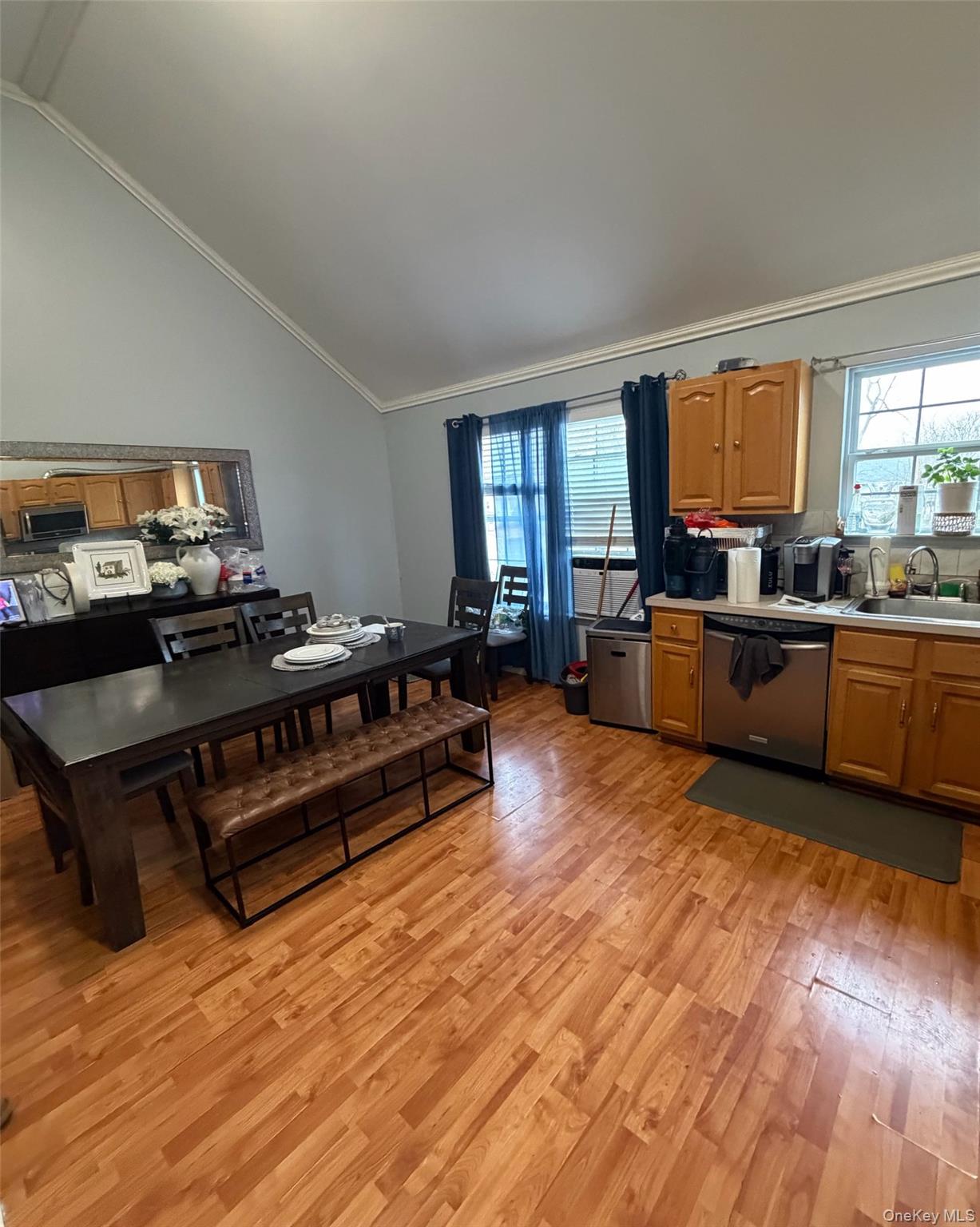 #6 photo, 83 3rd Avenue, 东长岛 海湾 Bay Shore , NY 11706