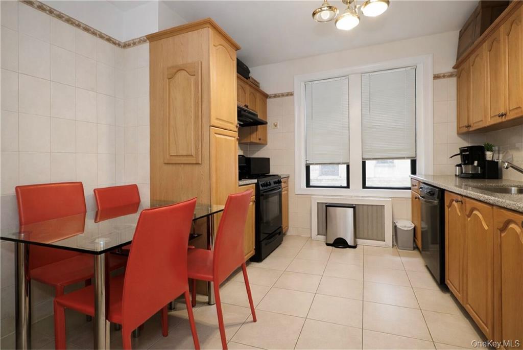 #4 photo, 1289 E 19th Street, Brooklyn , NY 11230