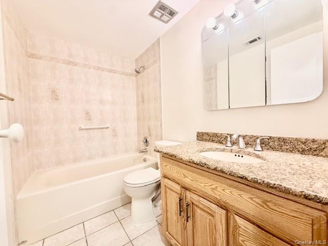 #12 photo, 155 Golf Lane, 东长岛 Medford , NY 11763