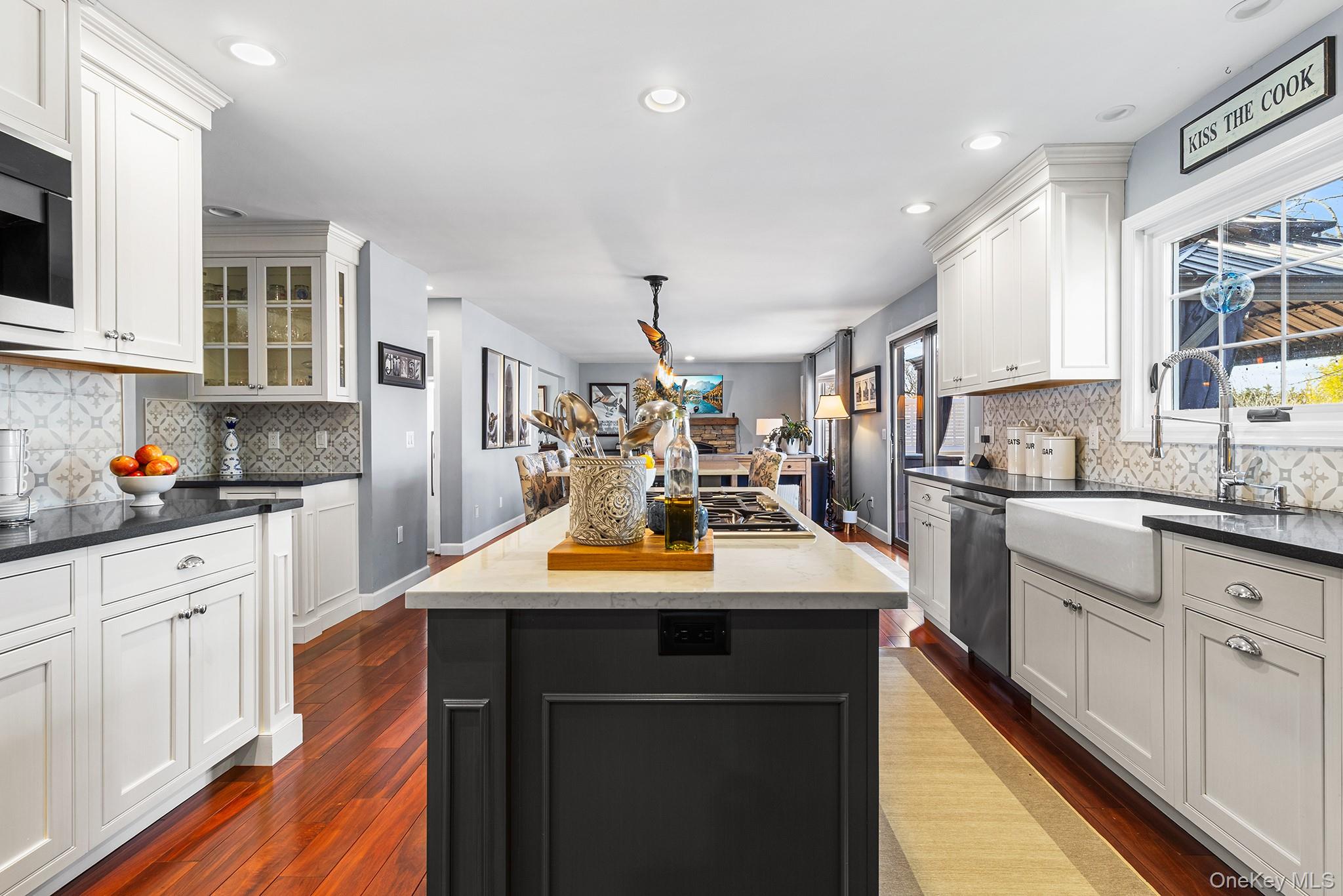 #17 photo, 30 Myrtle Lane, 东长岛 East Patchogue , NY 11772