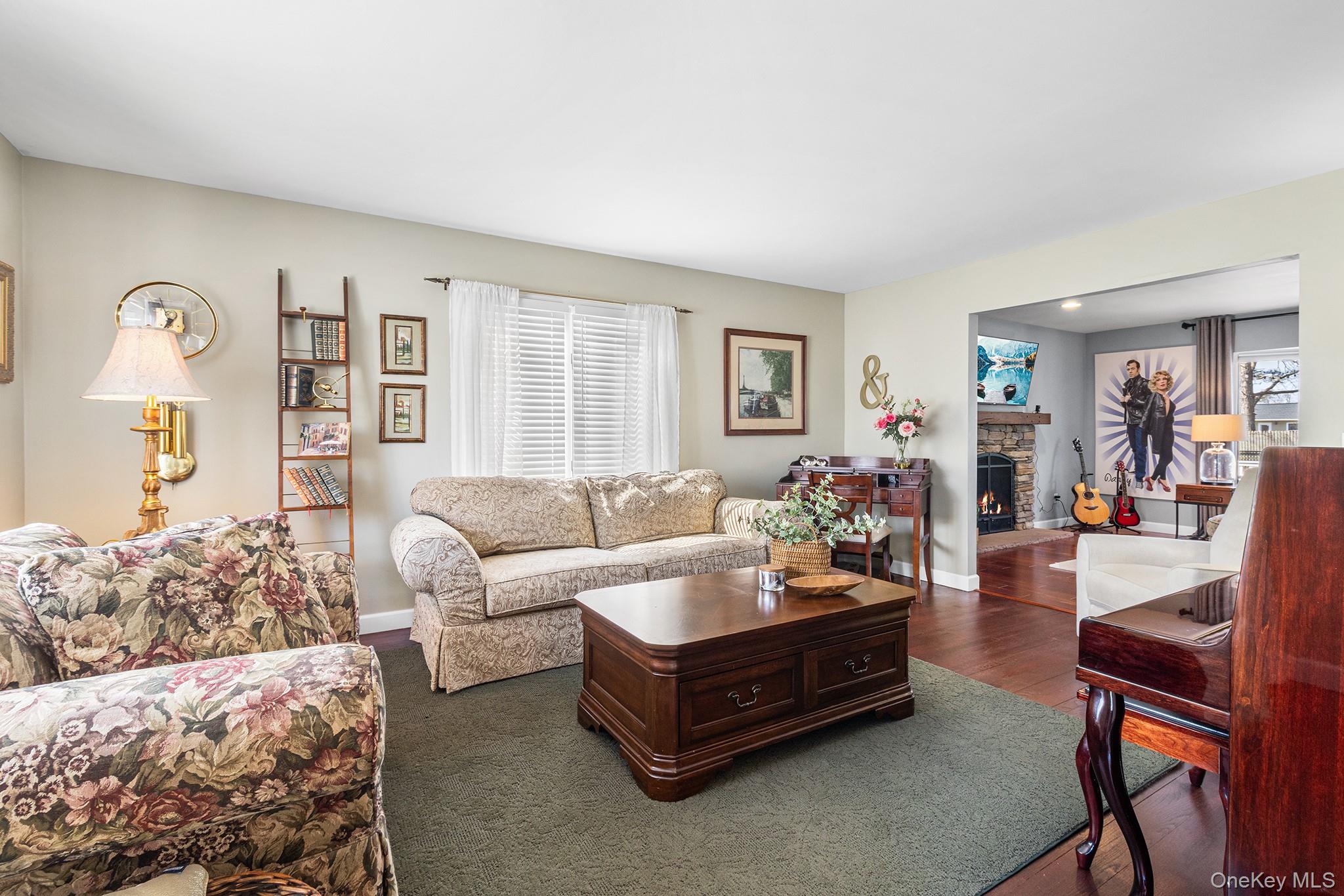 #3 photo, 30 Myrtle Lane, 东长岛 East Patchogue , NY 11772