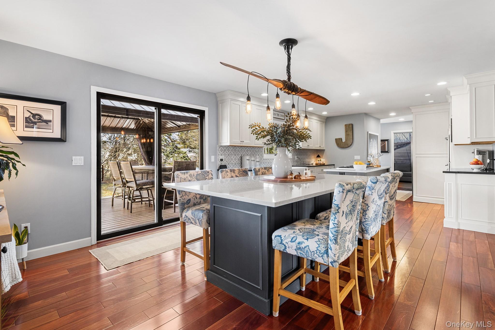 #8 photo, 30 Myrtle Lane, 东长岛 East Patchogue , NY 11772