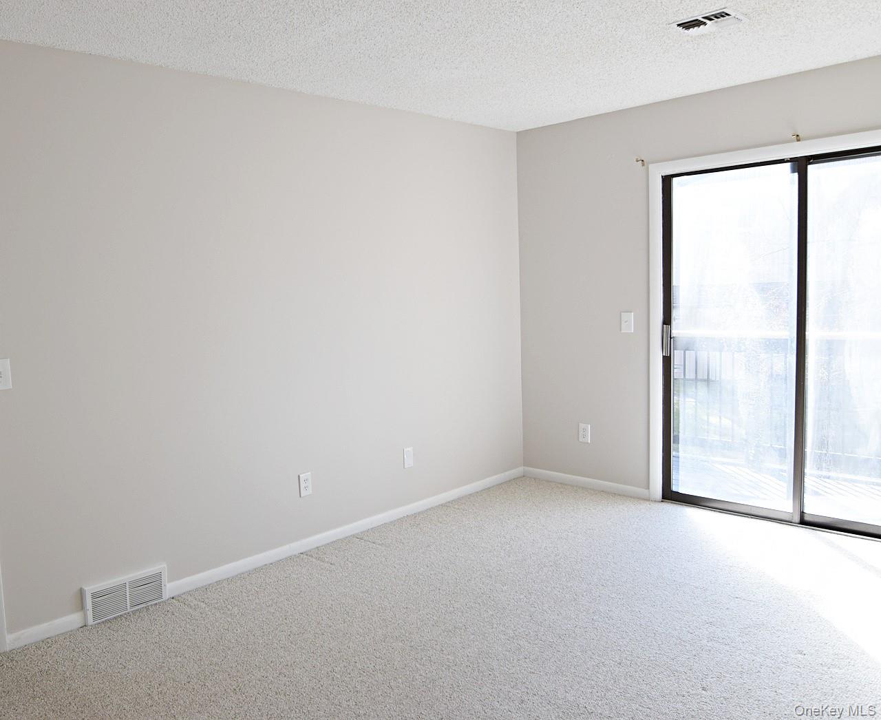 #12 photo, 3502 Fox Lane, Poughkeepsie , NY 12603