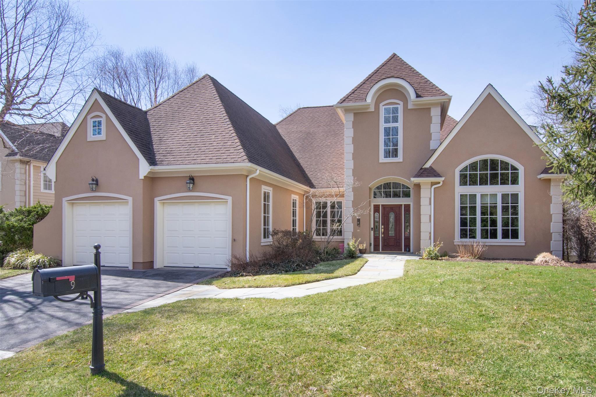 #1 photo, 9 Stony Gate Oval, 紐約州 New Rochelle , NY 10804