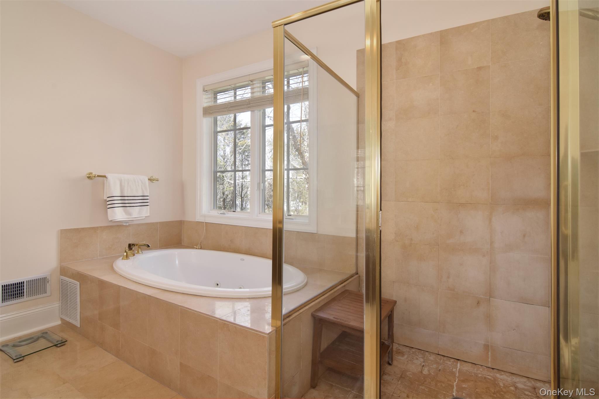 #19 photo, 9 Stony Gate Oval, 紐約州 New Rochelle , NY 10804