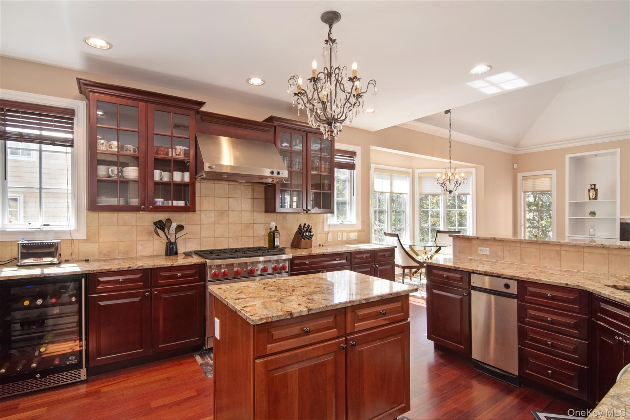 #3 photo, 9 Stony Gate Oval, 紐約州 New Rochelle , NY 10804