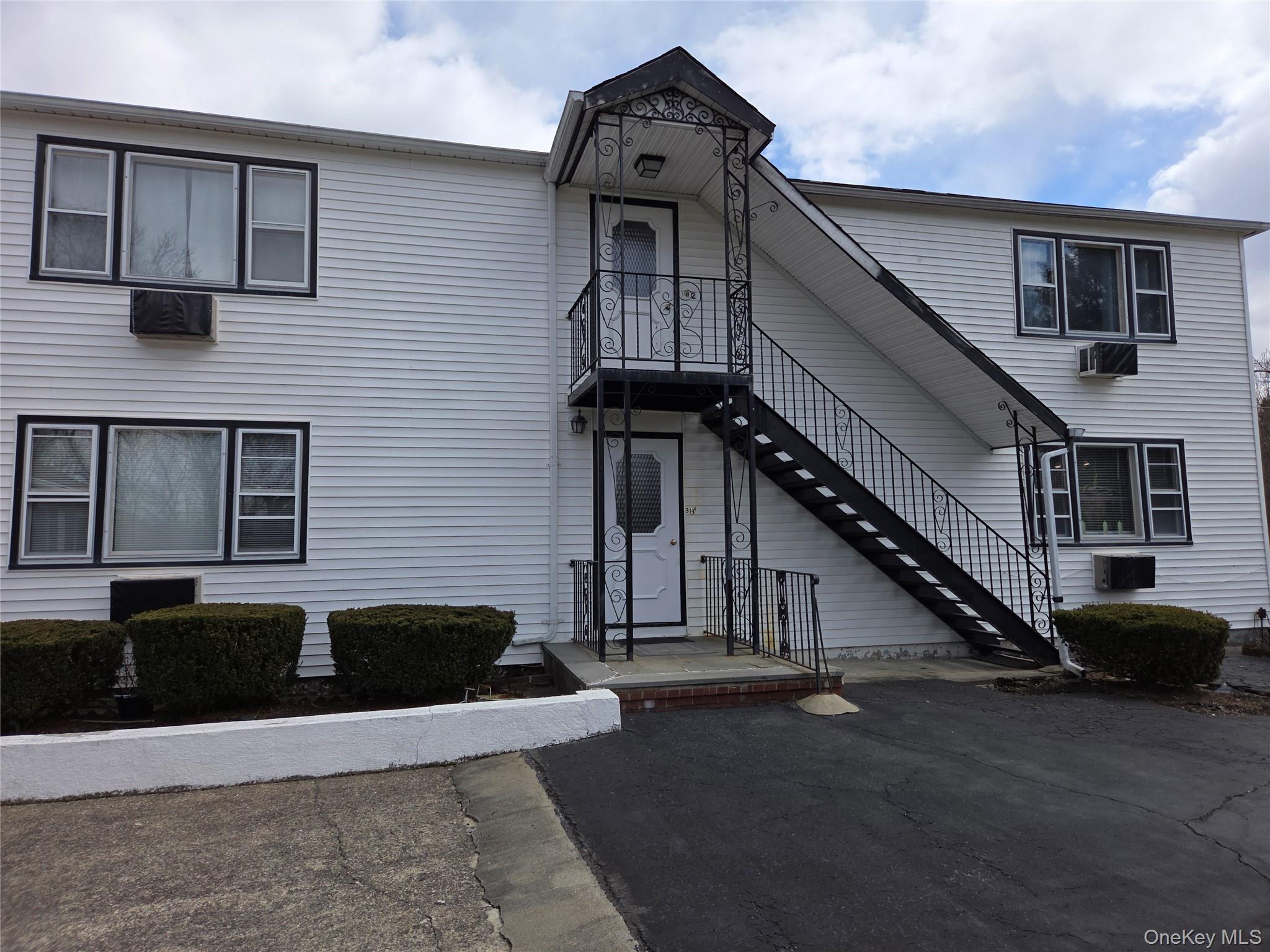 #6 photo, 635 South Street, Highland , NY 12528