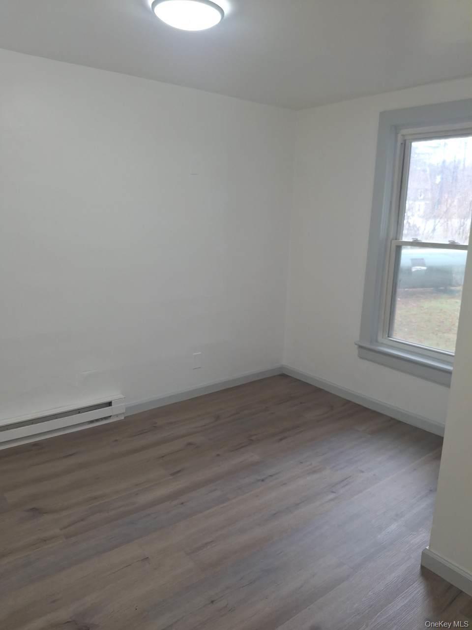 #7 photo, 17 Canal Street, Ellenville , NY 12428