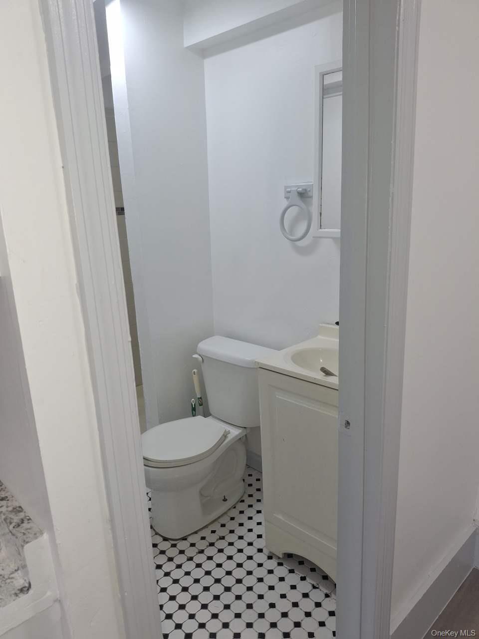 #9 photo, 17 Canal Street, Ellenville , NY 12428