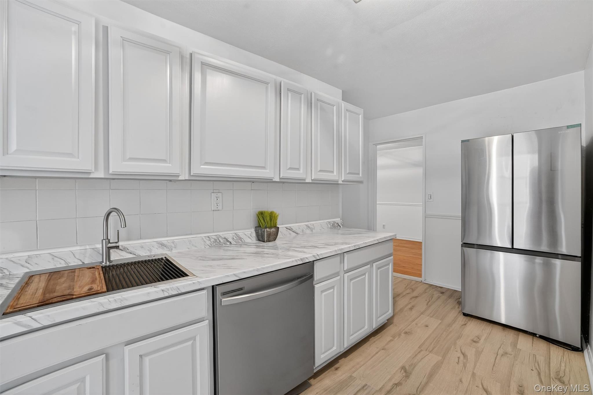 #13 photo, 19 Old Mamaroneck Road, White Plains , NY 10605