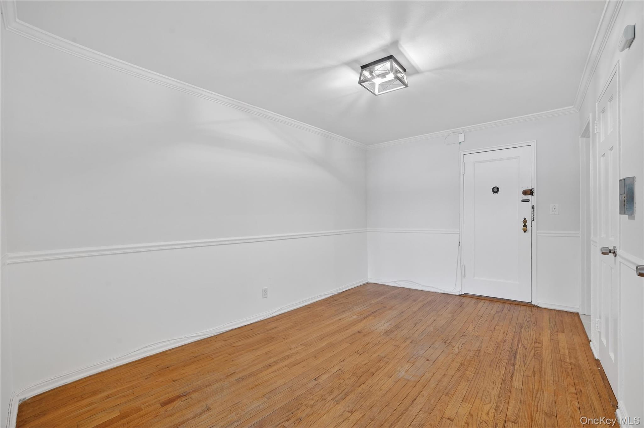 #14 photo, 19 Old Mamaroneck Road, White Plains , NY 10605