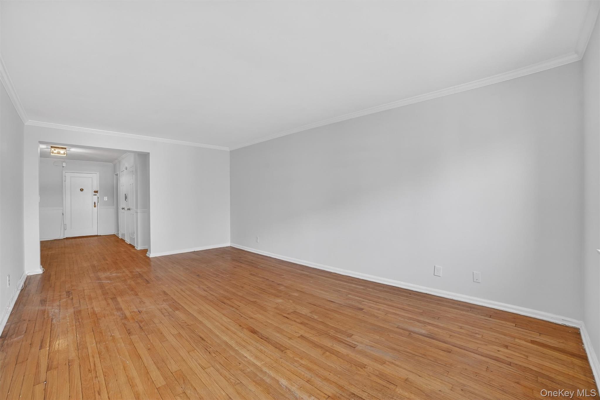 #18 photo, 19 Old Mamaroneck Road, White Plains , NY 10605