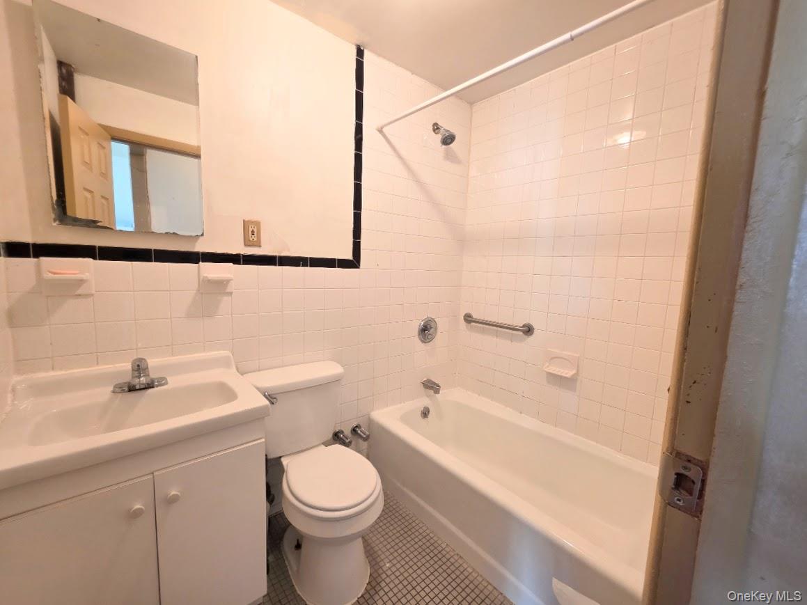 #10 photo, 120 Bergen Street, Brooklyn , NY 11201