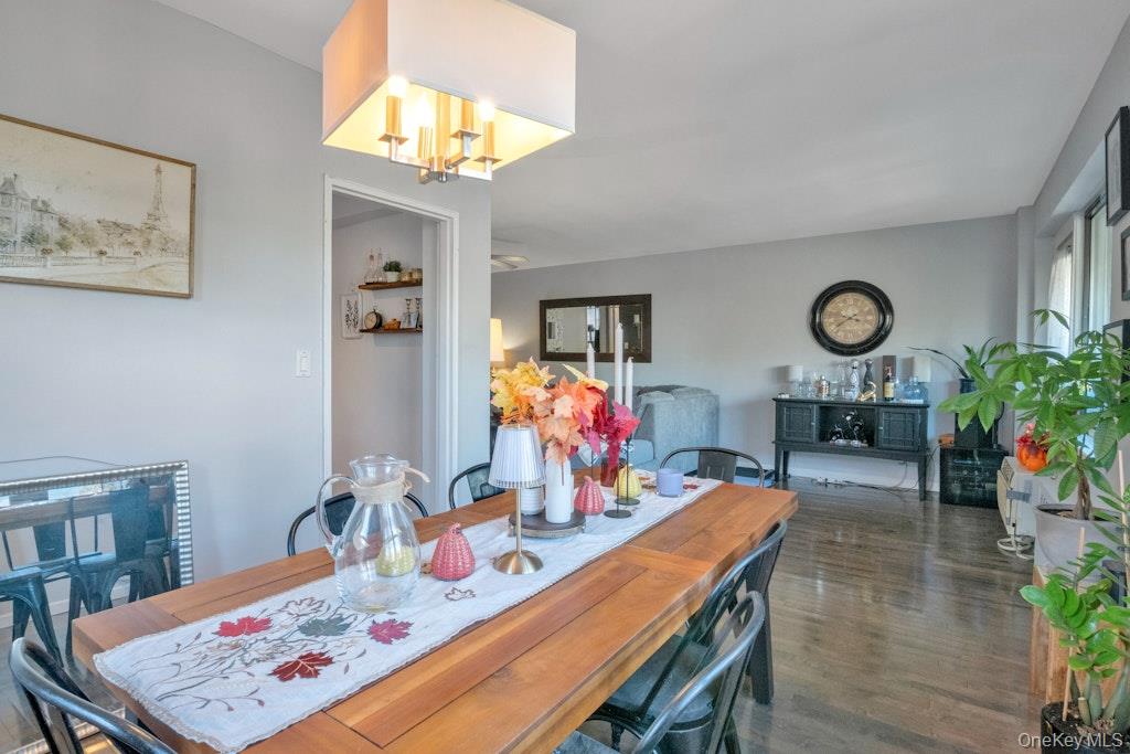 #11 photo, 620 Pelham Road, New Rochelle , NY 10805