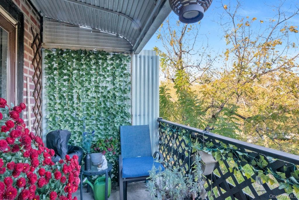 #16 photo, 620 Pelham Road, New Rochelle , NY 10805