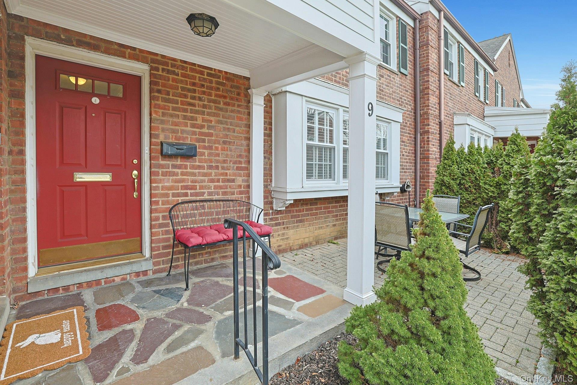 #1 photo, 9 Robins Crescent, New Rochelle , NY 10801