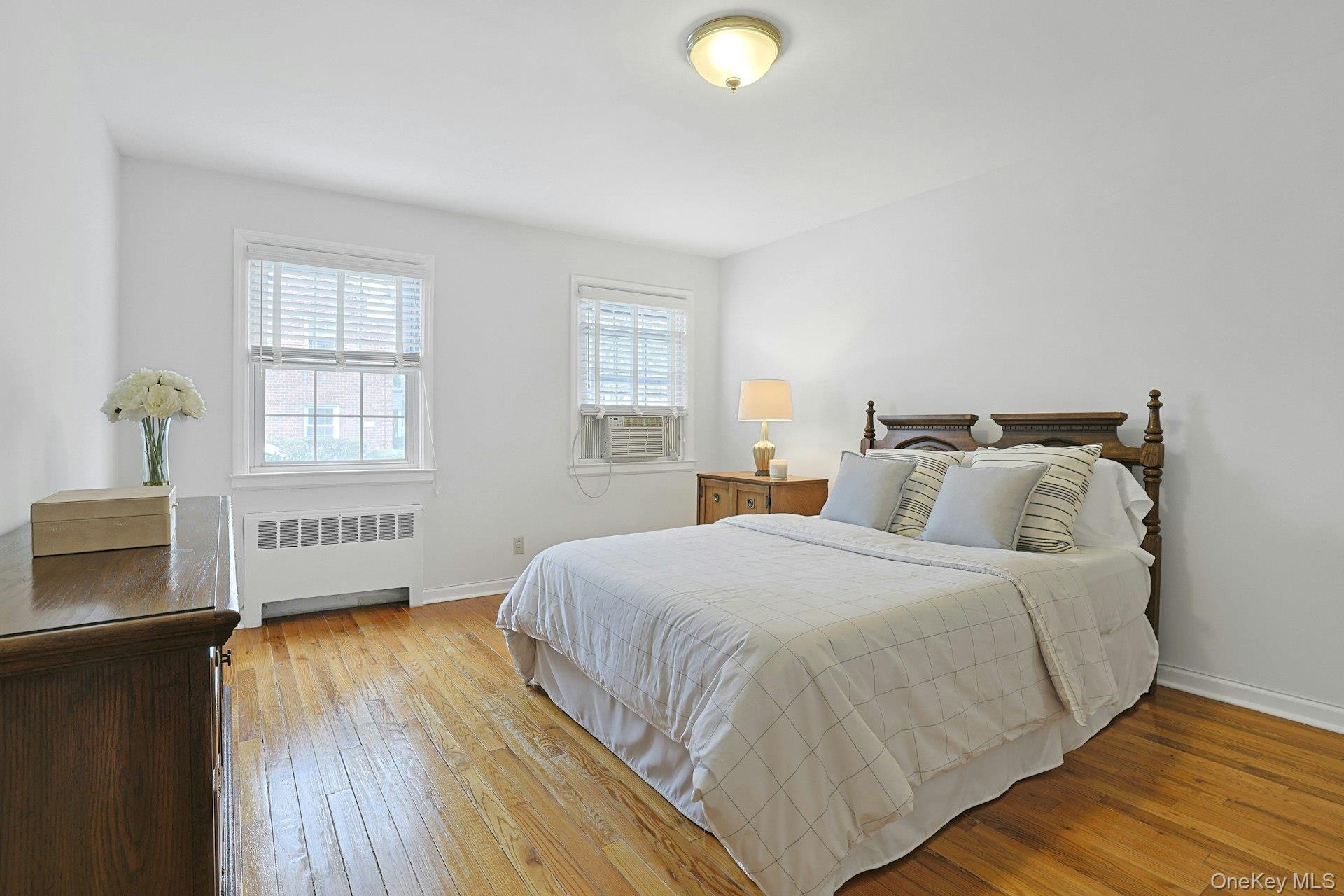 #13 photo, 9 Robins Crescent, New Rochelle , NY 10801