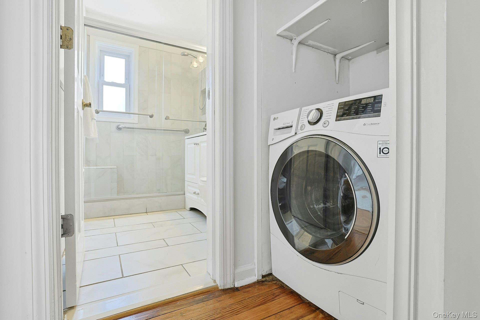 #14 photo, 9 Robins Crescent, New Rochelle , NY 10801