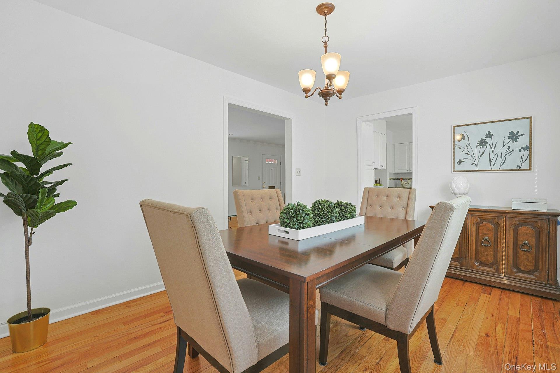 #8 photo, 9 Robins Crescent, New Rochelle , NY 10801