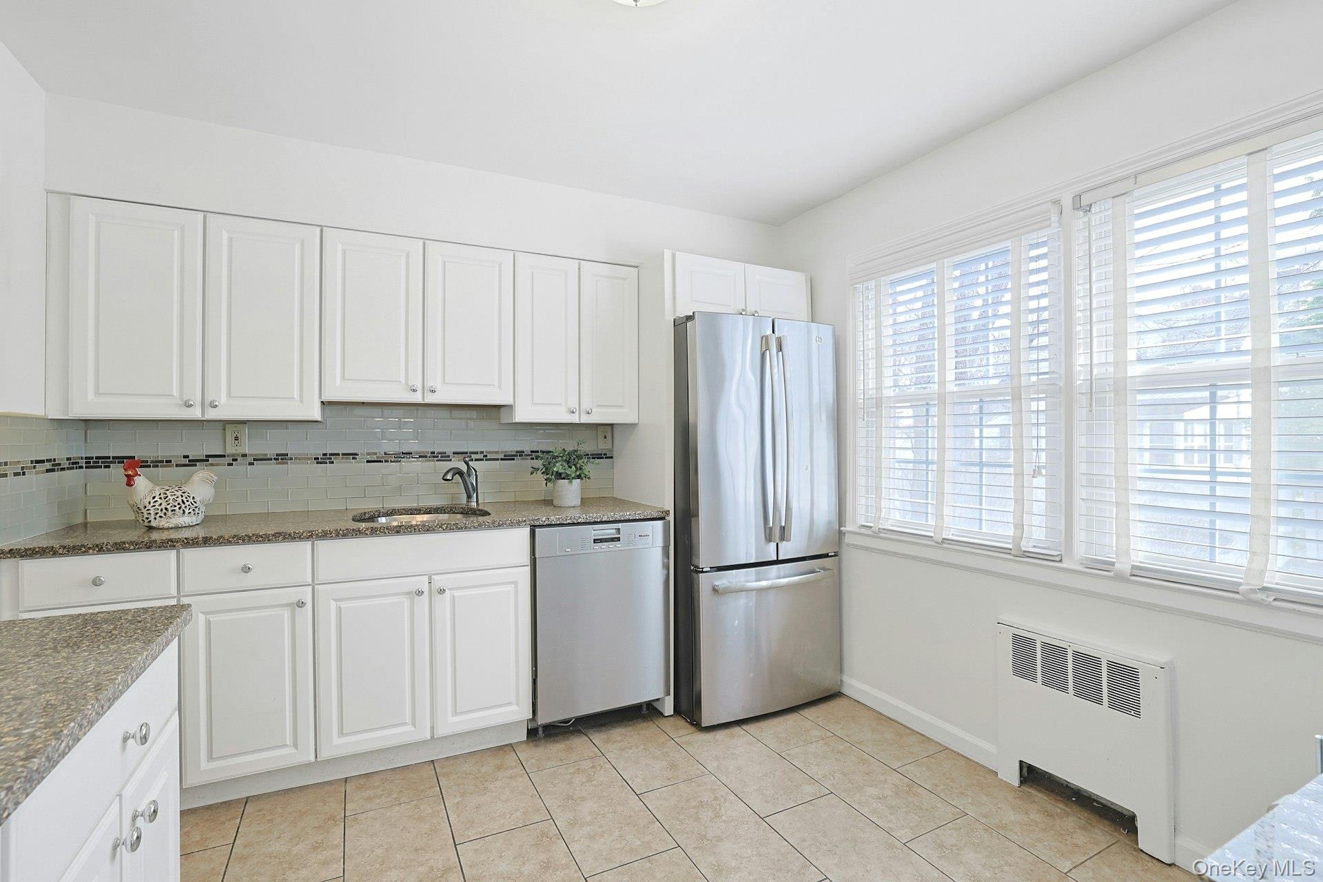 #9 photo, 9 Robins Crescent, New Rochelle , NY 10801