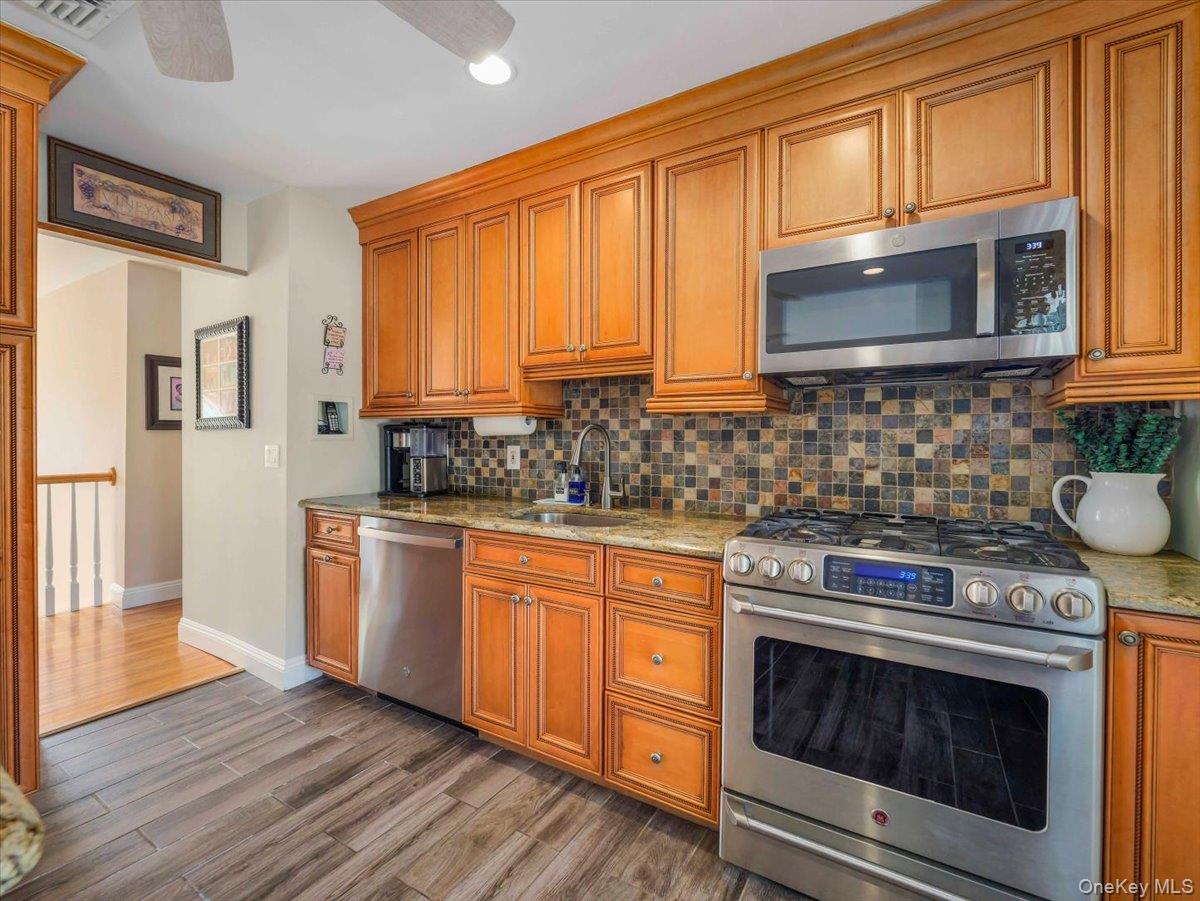 #15 photo, 144 Sleepy Hollow Lane, Congers , NY 10920