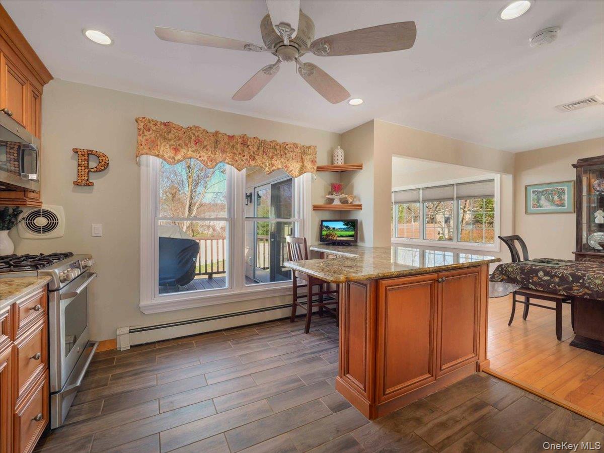 #16 photo, 144 Sleepy Hollow Lane, Congers , NY 10920