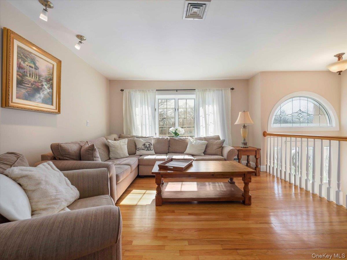 #7 photo, 144 Sleepy Hollow Lane, Congers , NY 10920