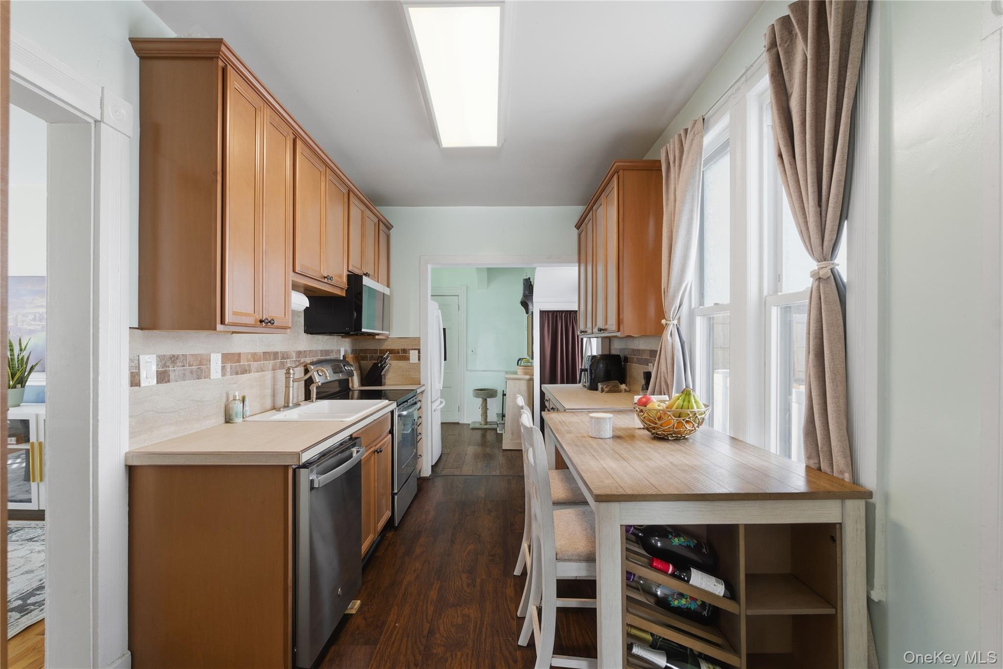 #12 photo, 176 Depew Street, Peekskill , NY 10566