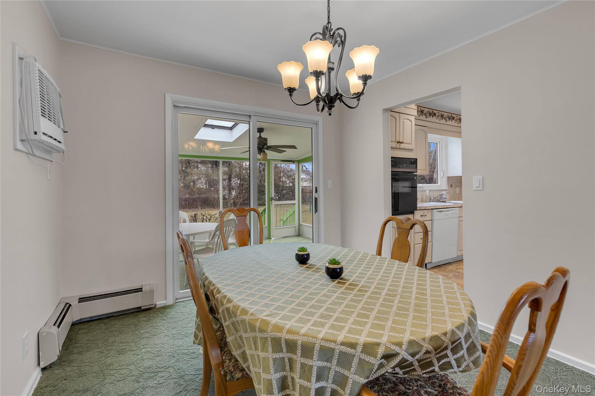 #10 photo, 438 Atlantic Street, सफ़ोक काउंटी East Northport , NY 11731