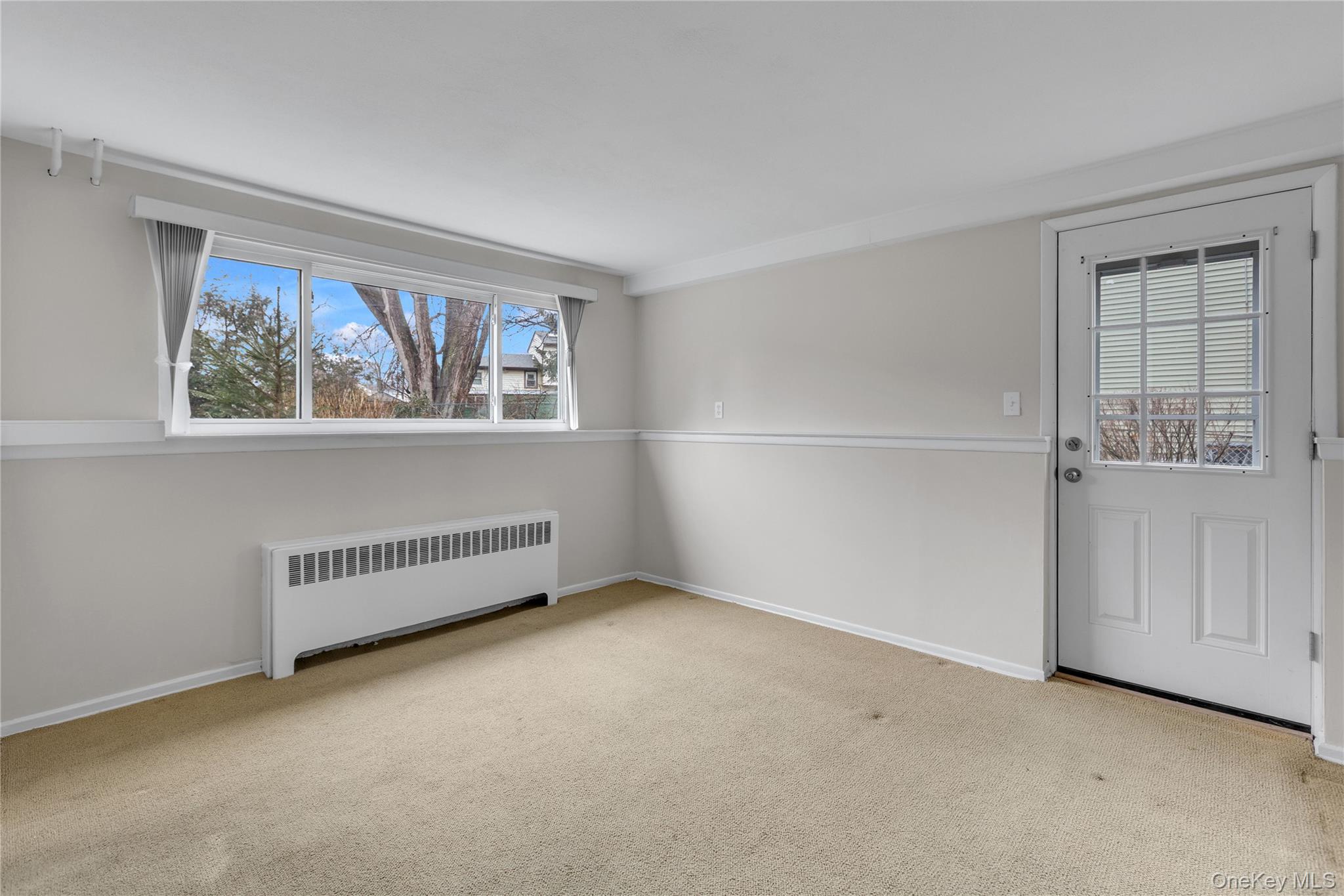 #16 photo, 438 Atlantic Street, सफ़ोक काउंटी East Northport , NY 11731