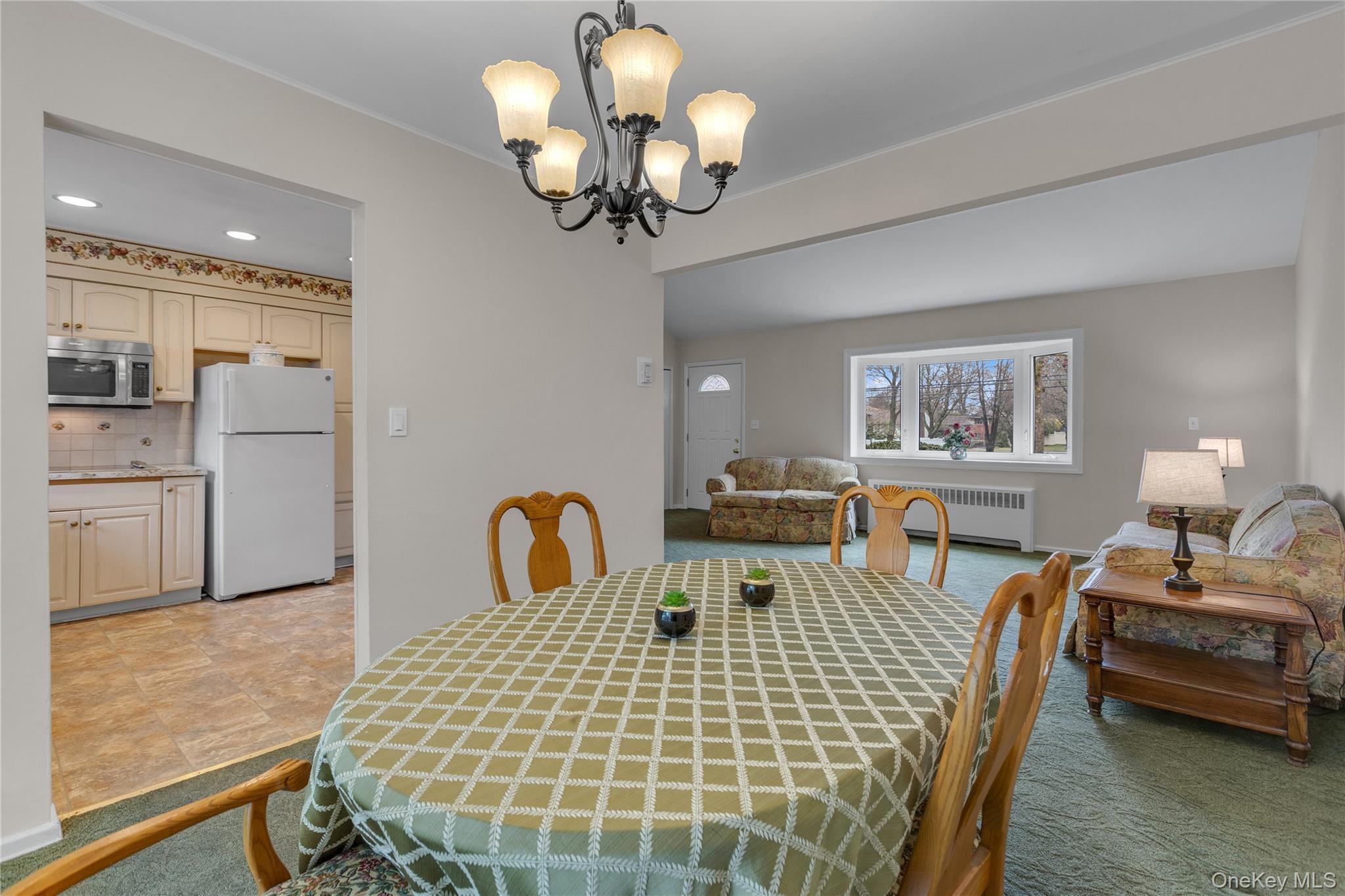 #9 photo, 438 Atlantic Street, सफ़ोक काउंटी East Northport , NY 11731