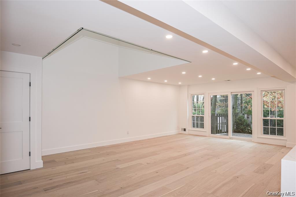 #9 photo, 95 Woodlake Drive, 롱 아일랜드 Woodbury , NY 11797