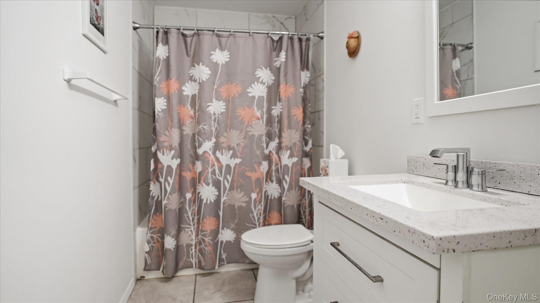 #14 photo, 147 Coates Avenue, Holbrook , NY 11741