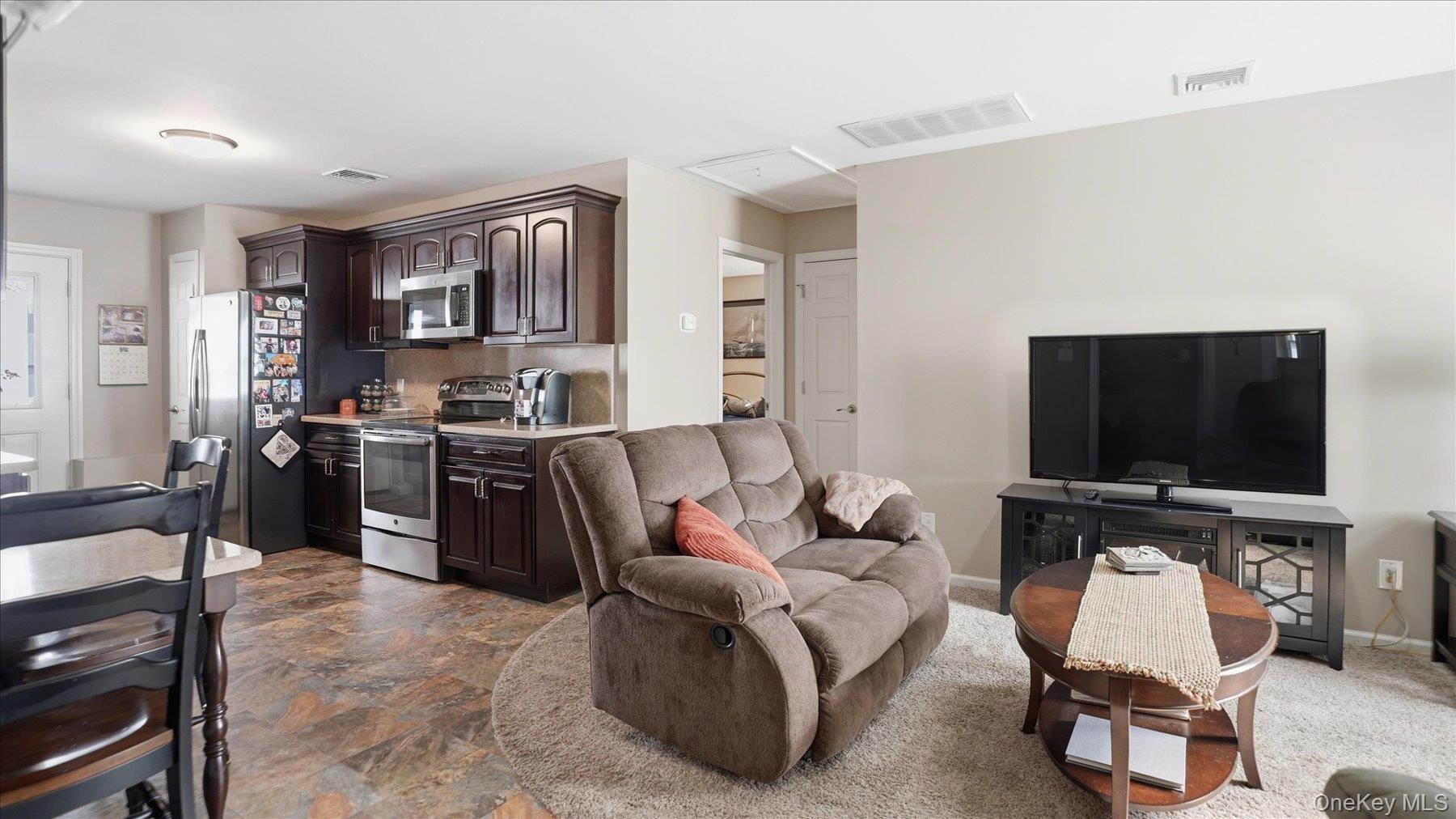 #18 photo, 147 Coates Avenue, Holbrook , NY 11741