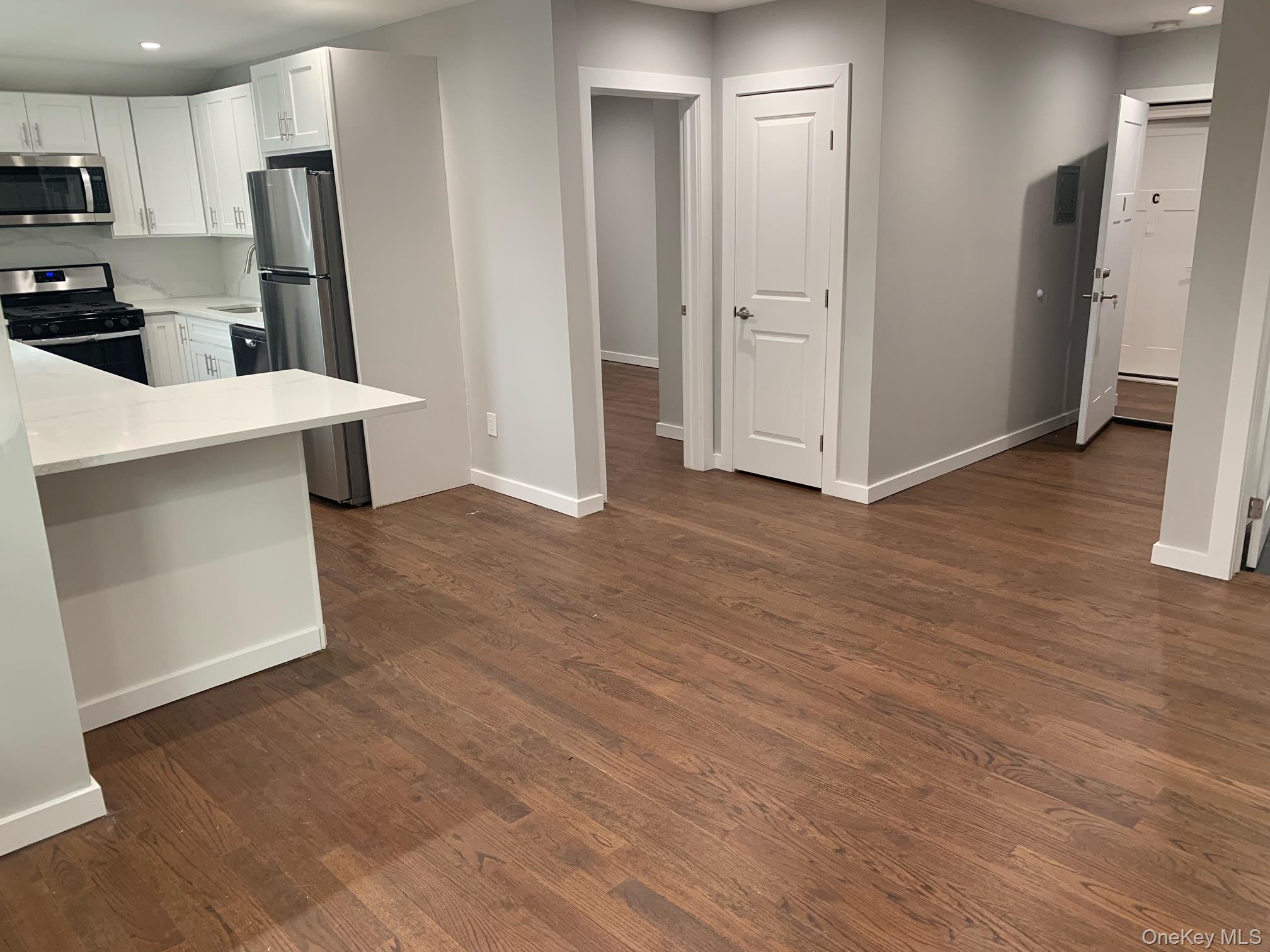 #5 photo, 71 Lannon Place, Port Washington , NY 11050