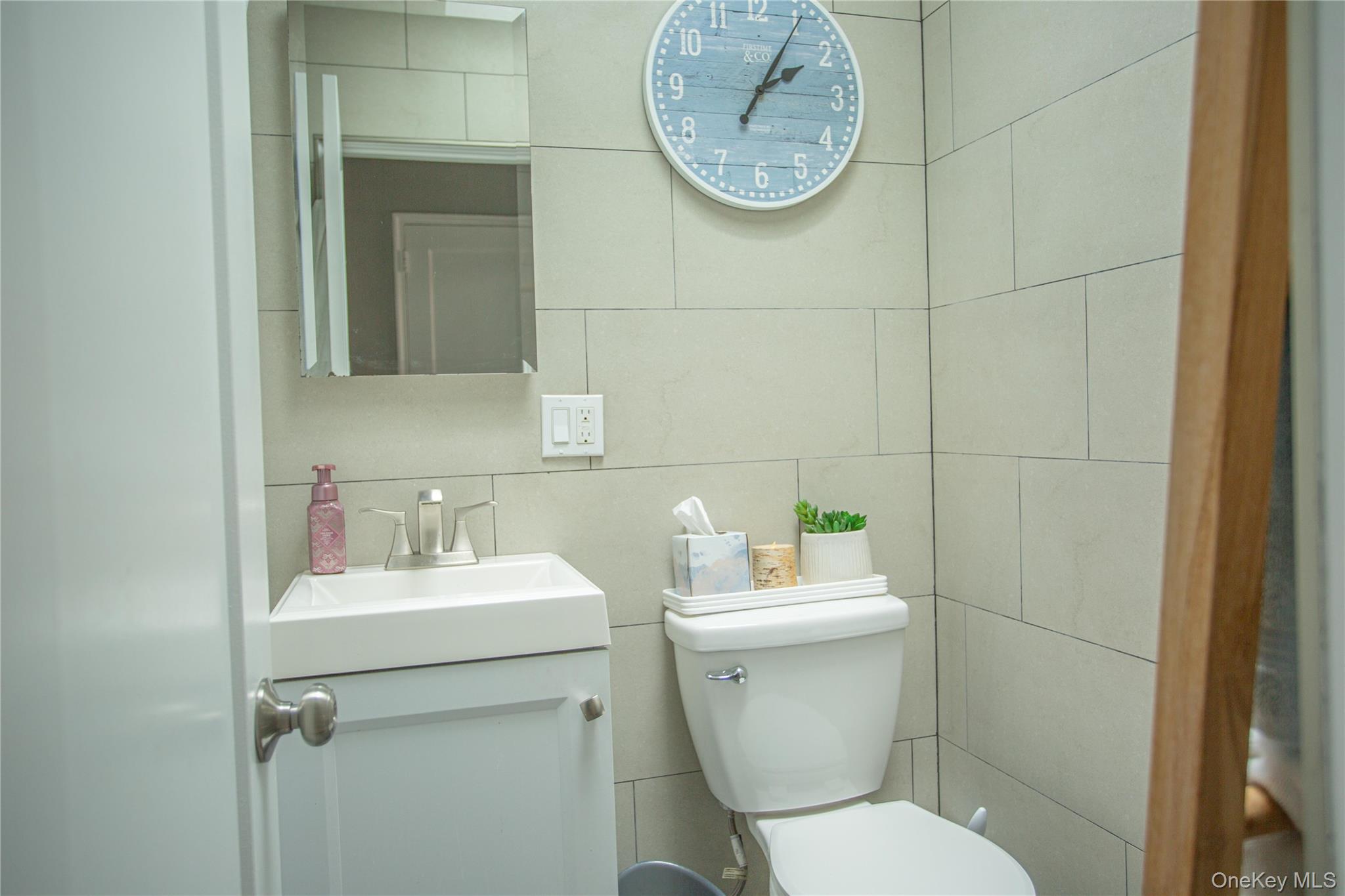 #10 photo, 302 E Broadway, Long Beach , NY 11561