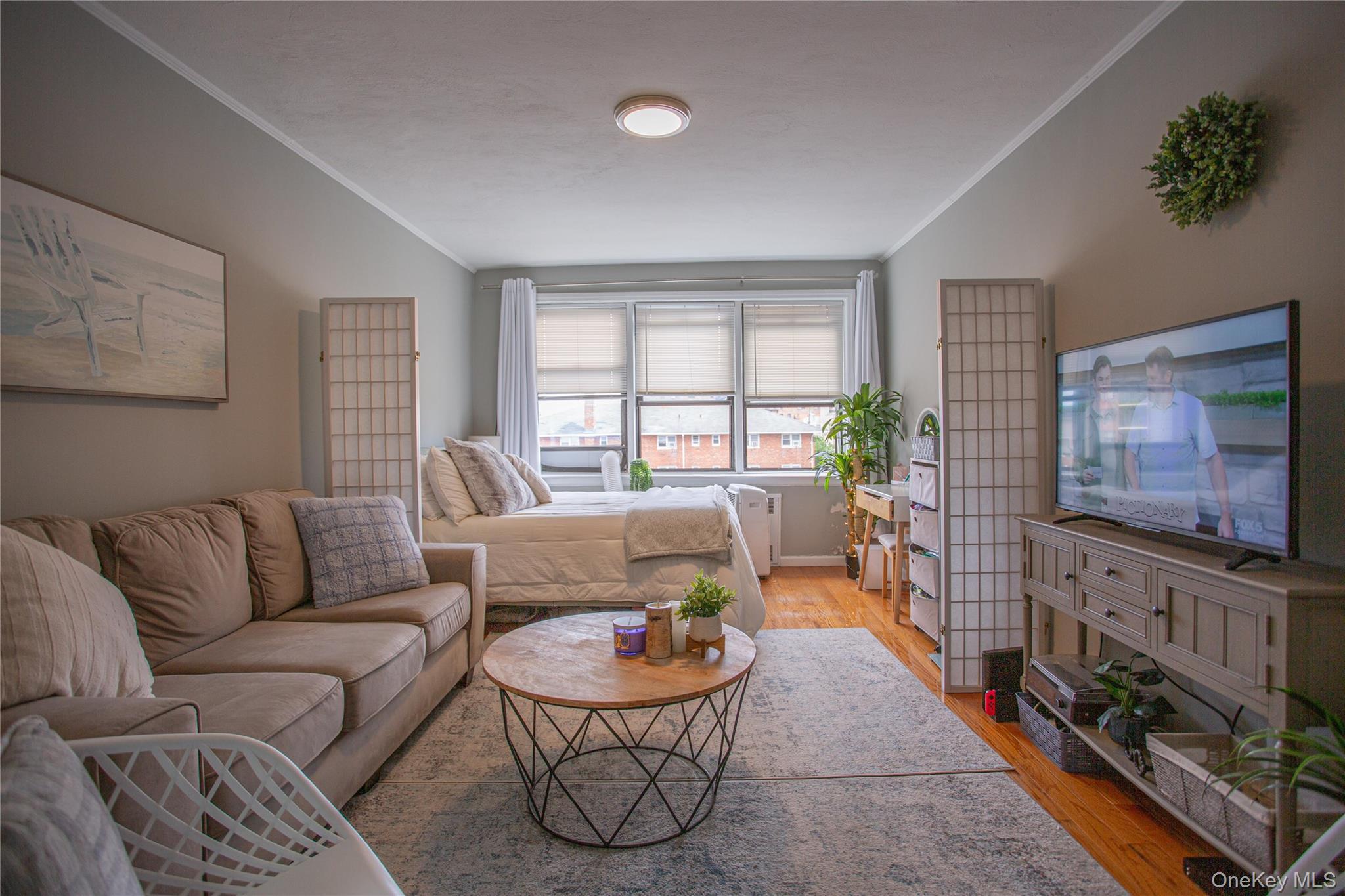 #6 photo, 302 E Broadway, Long Beach , NY 11561