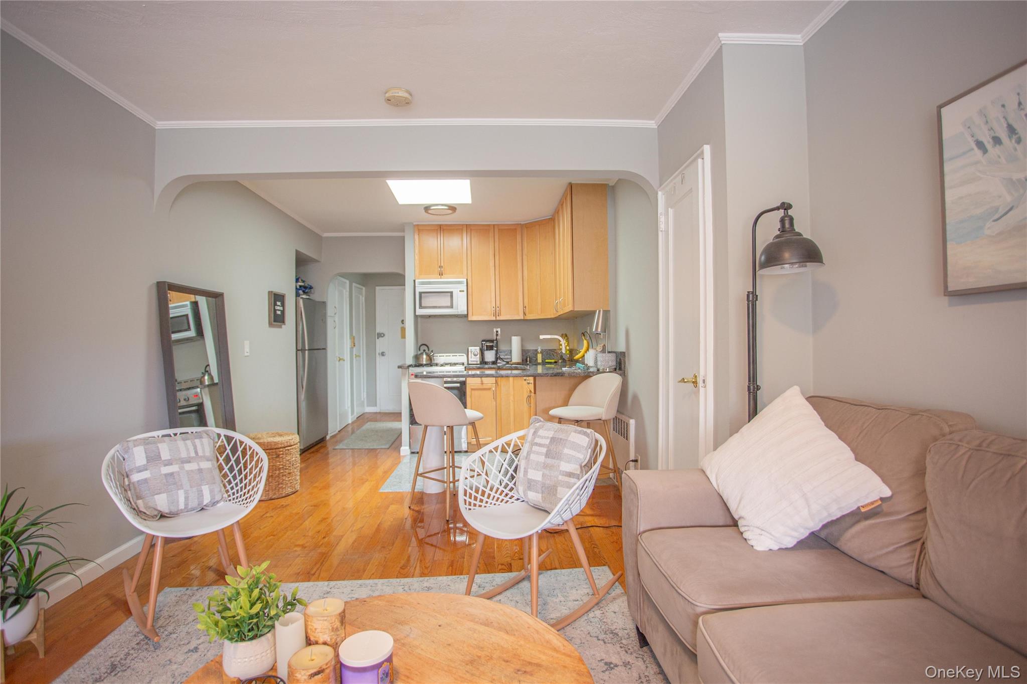 #8 photo, 302 E Broadway, Long Beach , NY 11561